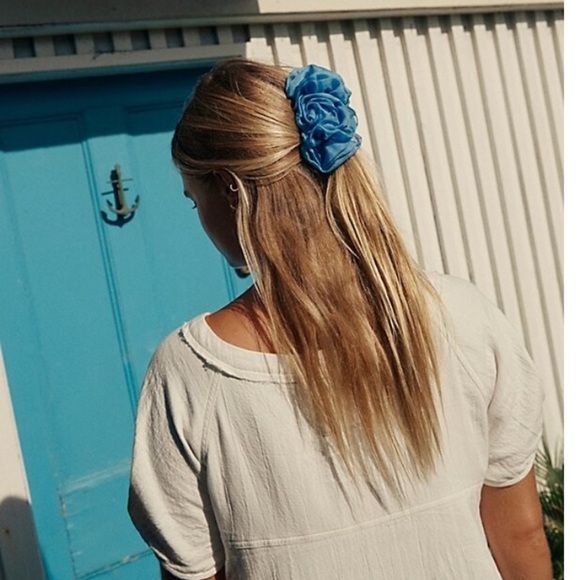 Free People Matilda Claw Clip NWT - Picture 2 of 5